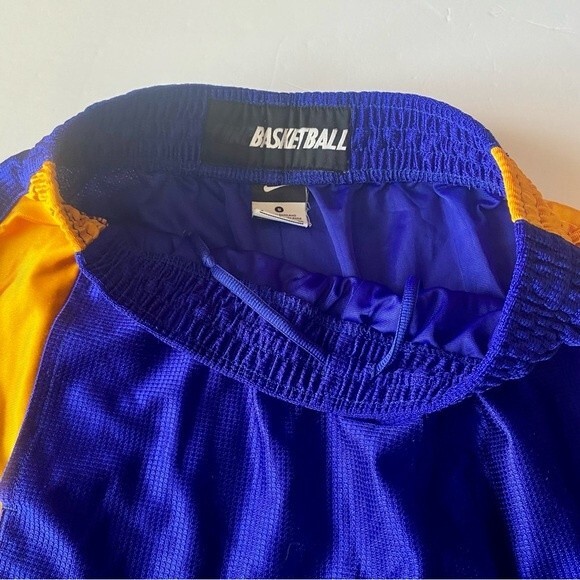 Nike Basketball Long Shorts Men's size Small drawstring pockets blue gold Gym - Picture 5 of 10